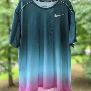 Nike Men's Miler Dry Fit Running shirt, Size XL